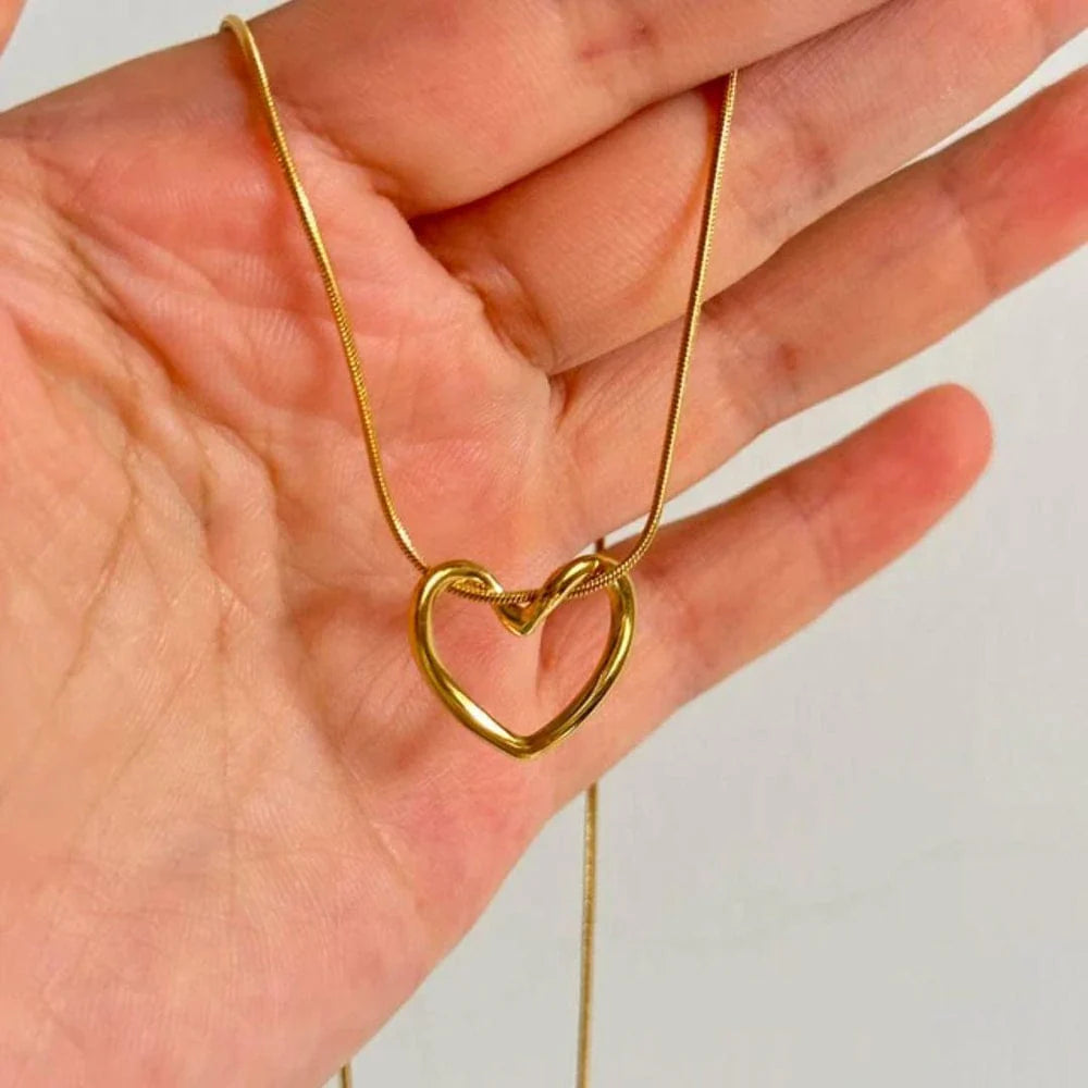 Golden heart chain pendant