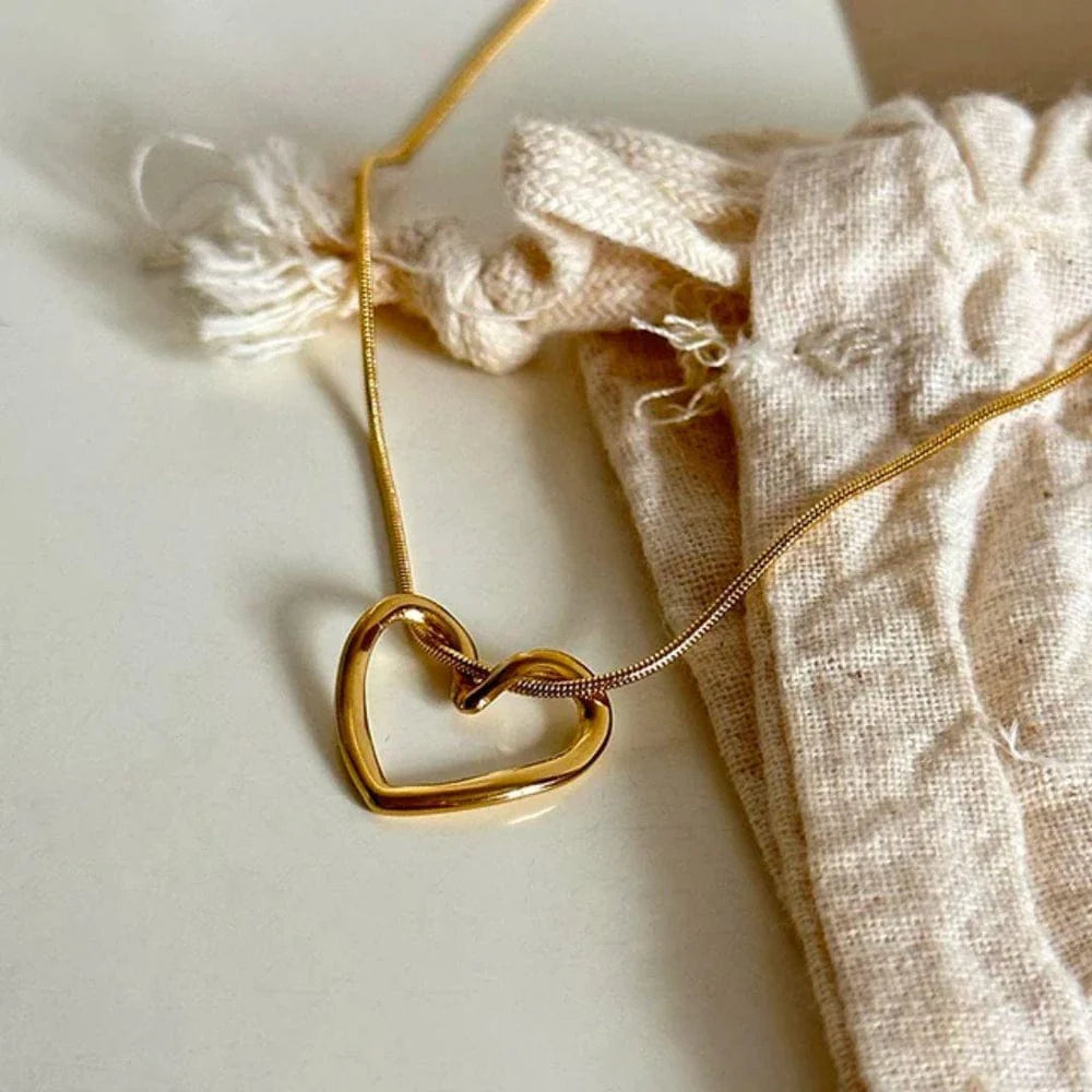 Golden heart chain pendant