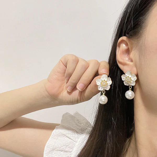 White Flower Pearl Earrings