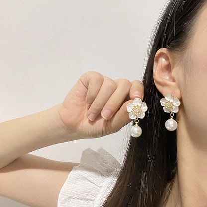 White Flower Pearl Earrings