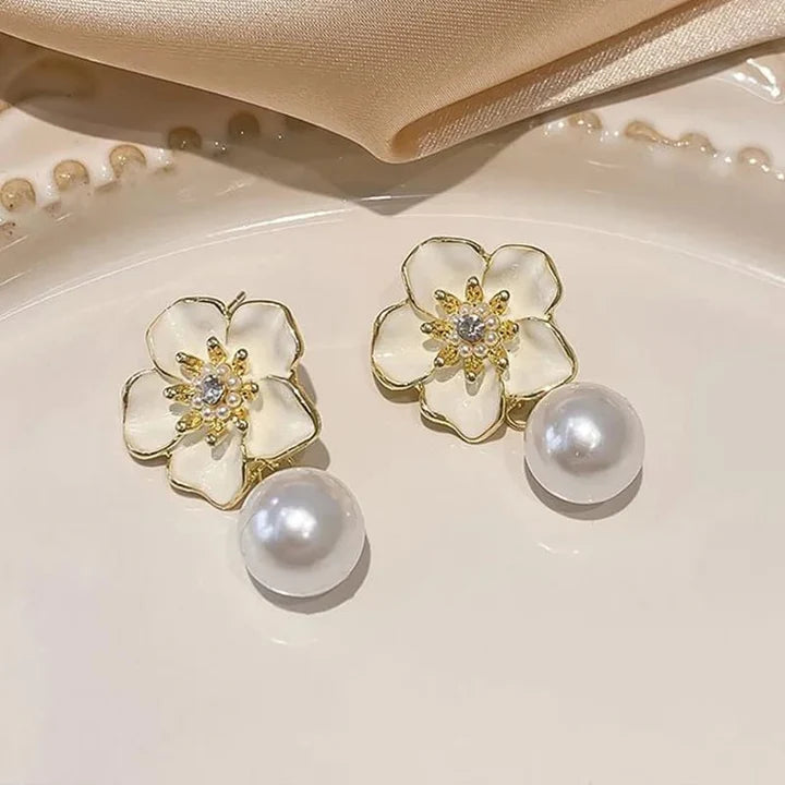 White Flower Pearl Earrings