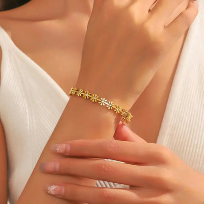 Golden Daisy Floral Bracelet