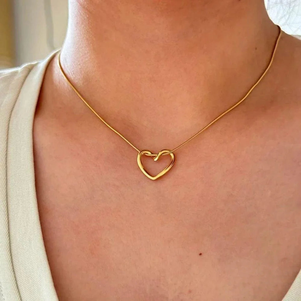 Golden heart chain pendant