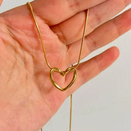 Golden heart chain pendant