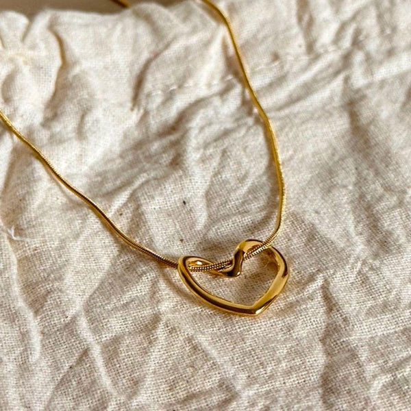 Golden heart chain pendant