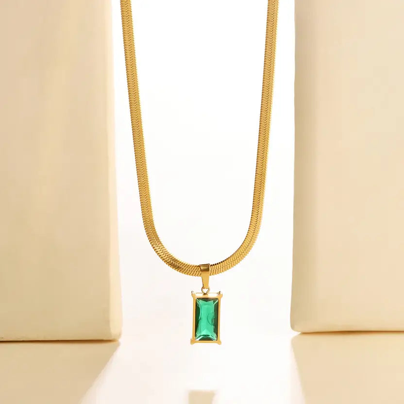 Green Emerald Design Necklace Anti-Tarnish