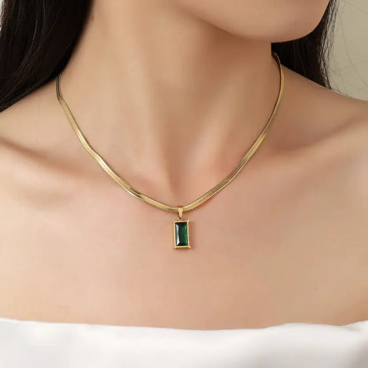 Green Emerald Design Necklace Anti-Tarnish